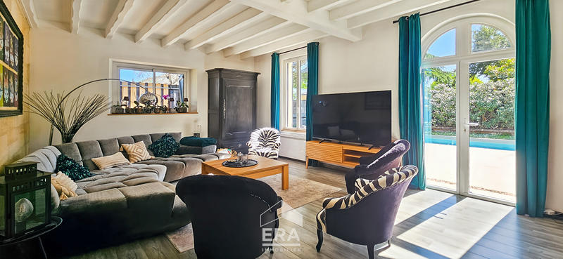 Maison - 180 m² - 5 pièces