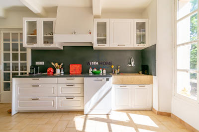 Bastide - 181 m² - 9 pièces