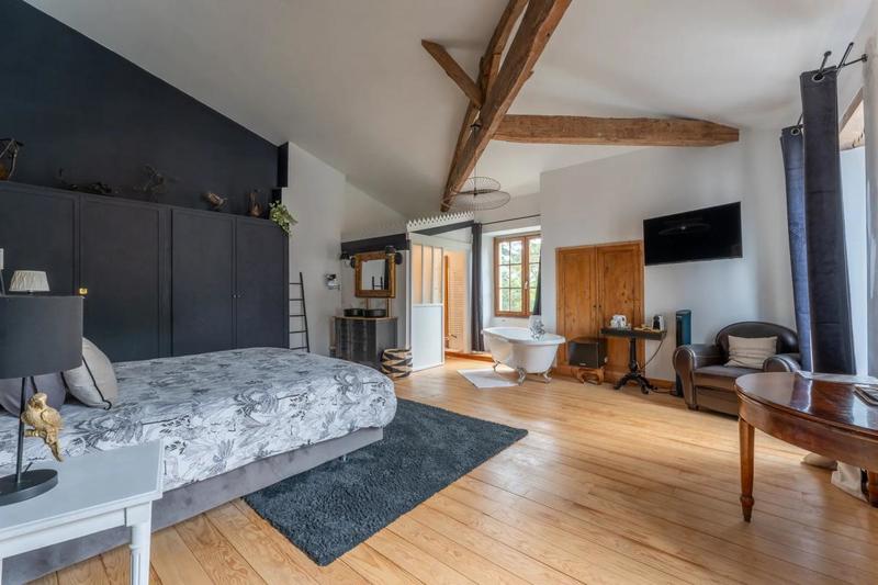 Maison de maîtres - 346 m² - 10 pièces