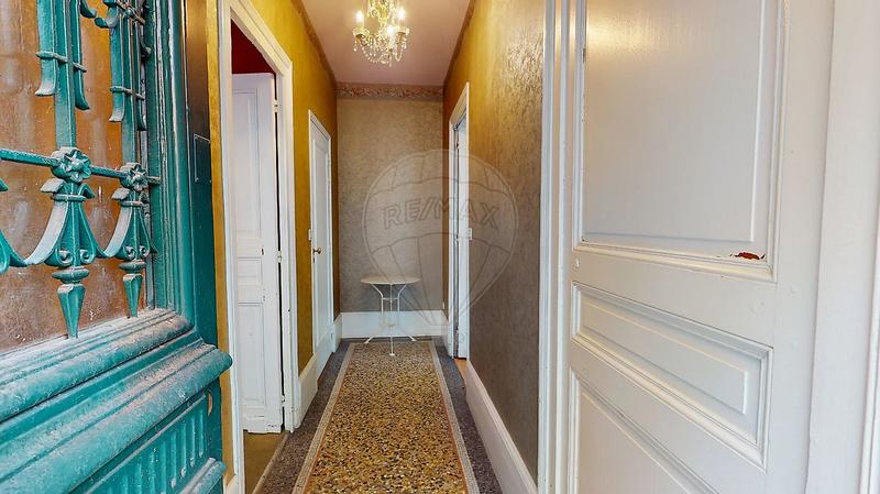 Maison bourgeoise - 180 m² - 7 pièces