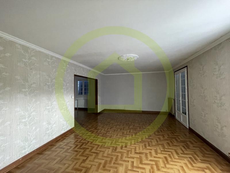 Maison - 93 m² - 4 pièces