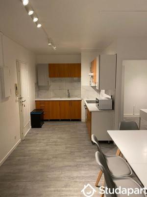 Chambre - 10 m² - 1 pièce