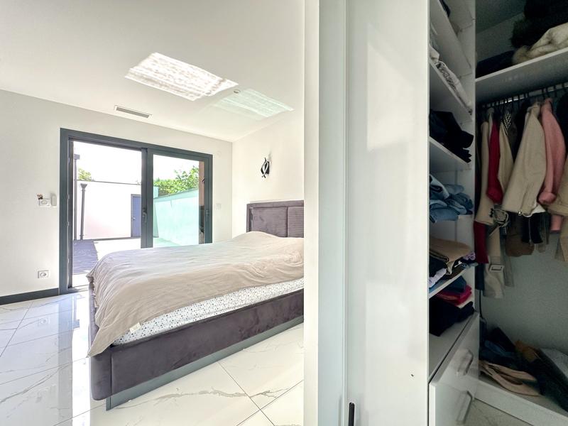 Maison contemporaine - 227 m² - 6 pièces