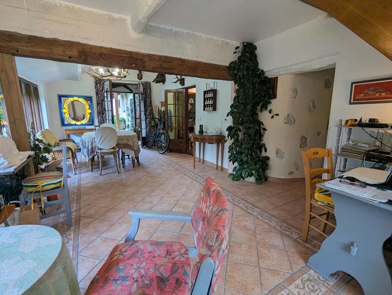 Maison - 150 m² - 8 pièces