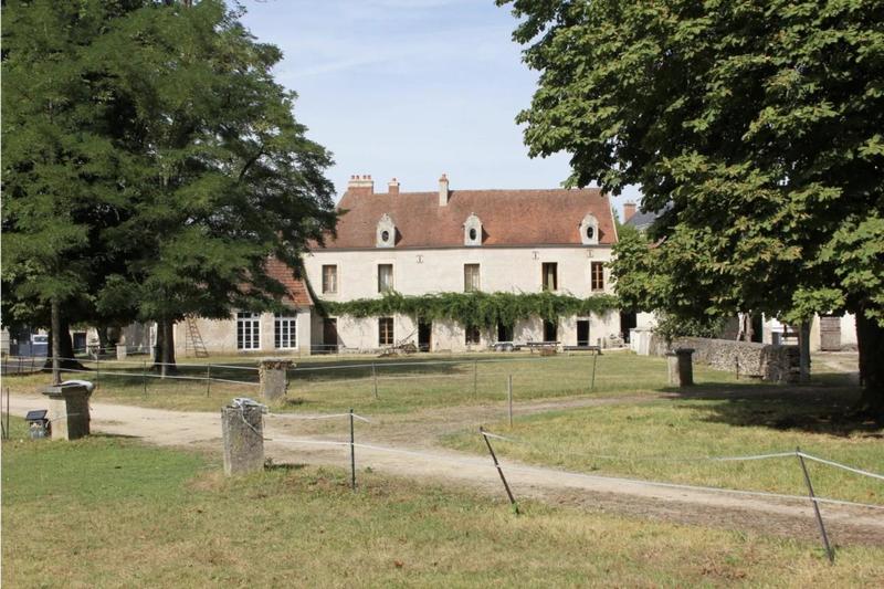 Château - 2 000 m² - 40 pièces