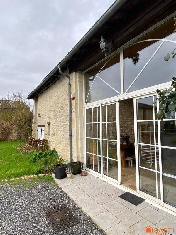 Maison - 200 m² - 12 pièces