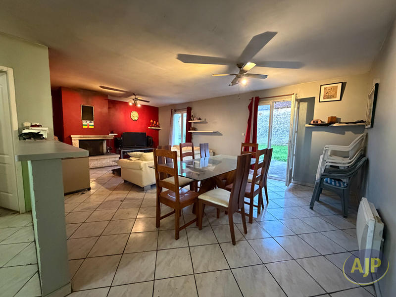 Maison - 95 m² - 4 pièces