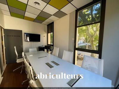 Bureau - 65 m² - 5 pièces