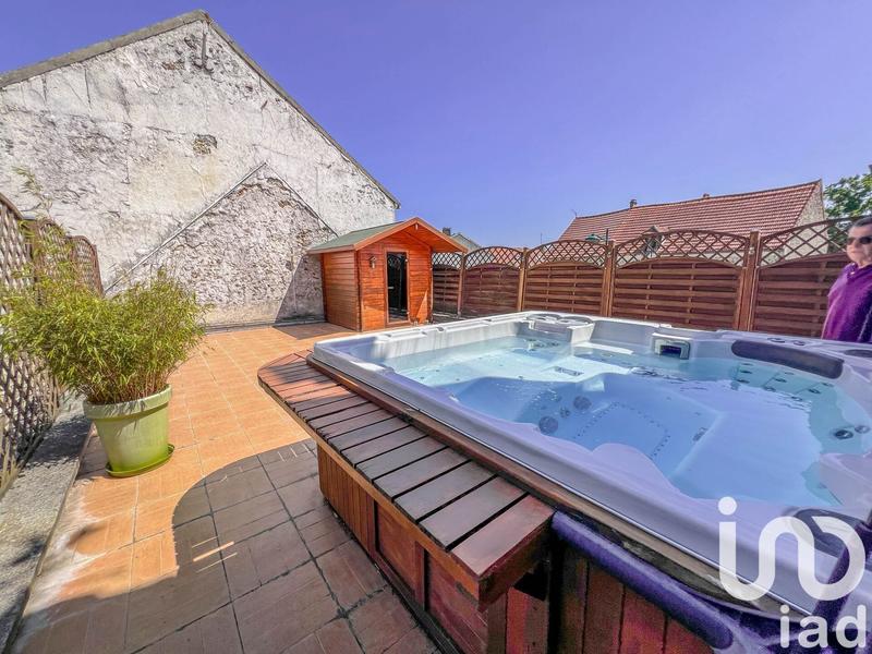 Maison - 267 m² - 8 pièces