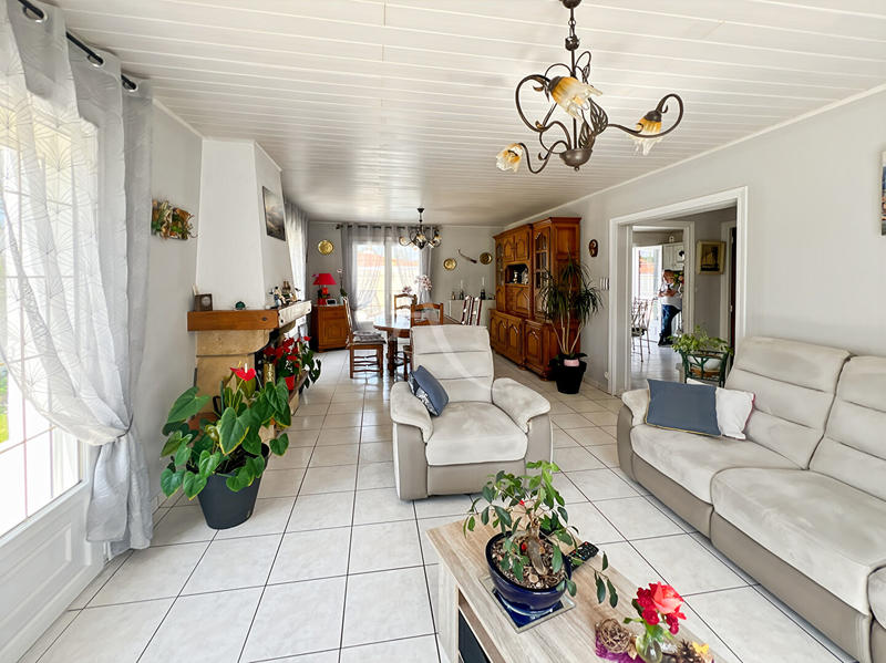 Maison - 92 m² - 5 pièces