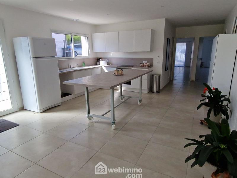 Immeuble - 219 m² - 7 pièces