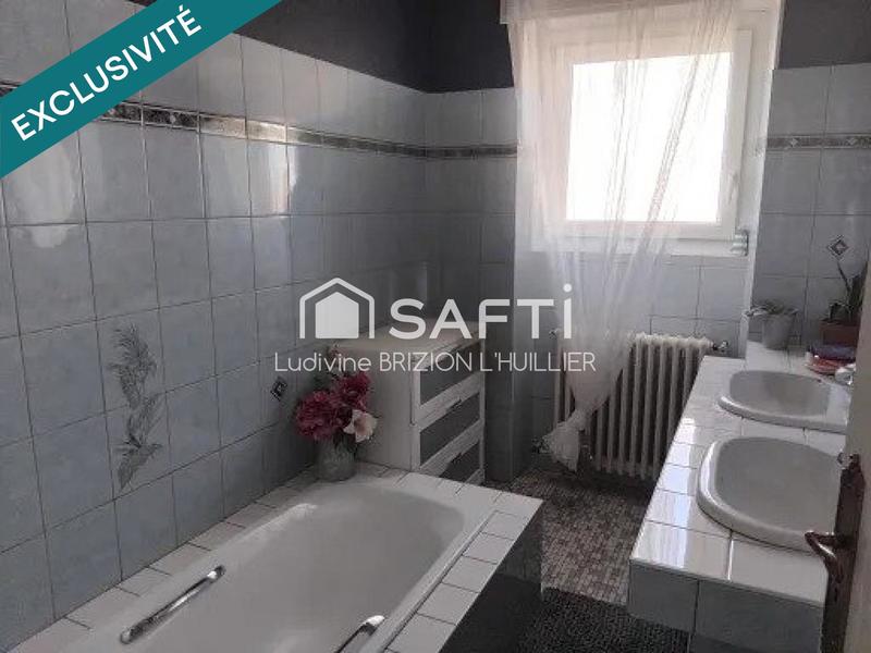 Maison - 179 m² - 6 pièces