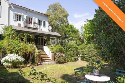 Villa - 265 m² - 7 pièces