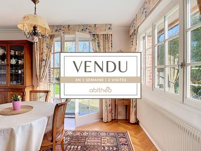 Maison - 206 m² - 7 pièces