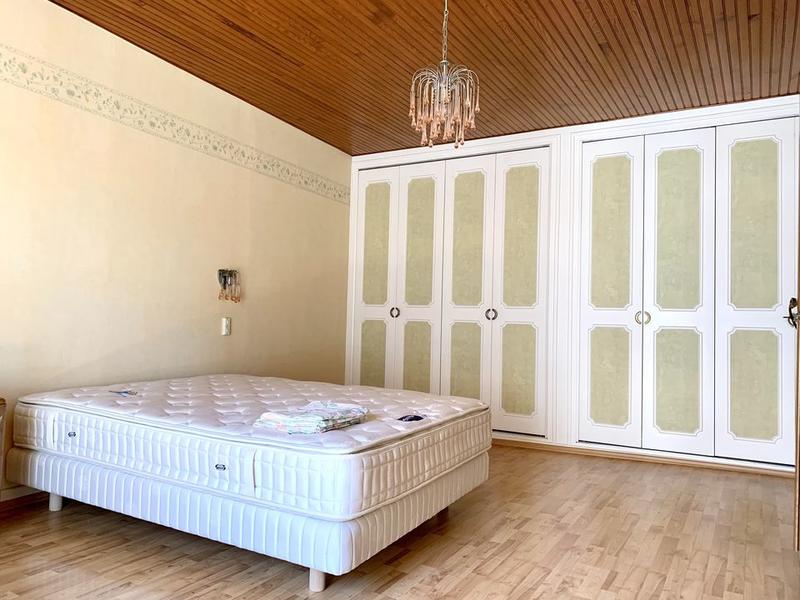 Maison - 170 m² - 7 pièces