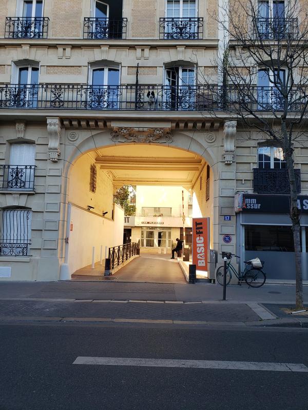 Parking / Garage - 11 m²