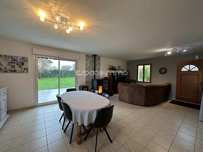 Maison - 88 m² - 5 pièces