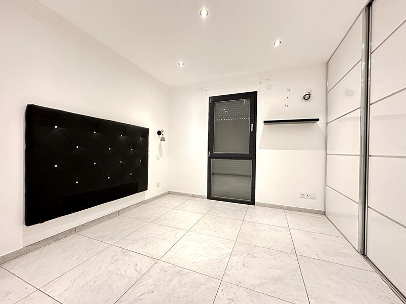 Maison - 103 m² - 4 pièces