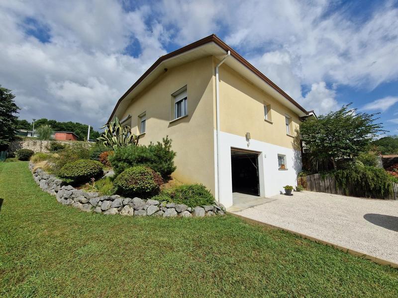 Maison - 103 m² - 4 pièces