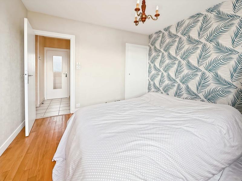 Maison - 98 m² - 5 pièces