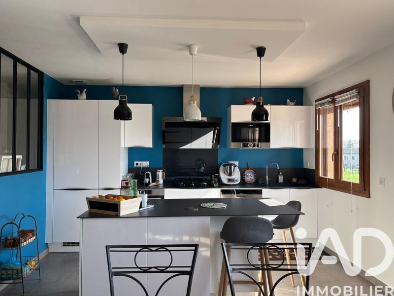 Maison - 143 m² - 7 pièces