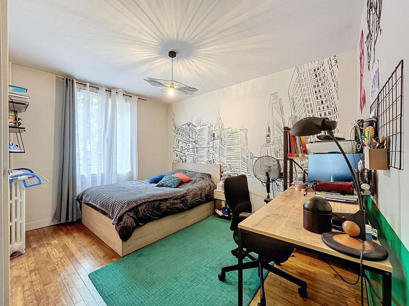 Appartement - 80 m² - 4 pièces