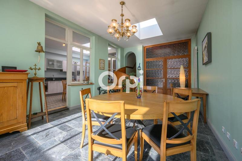 Maison bourgeoise - 320 m² - 8 pièces