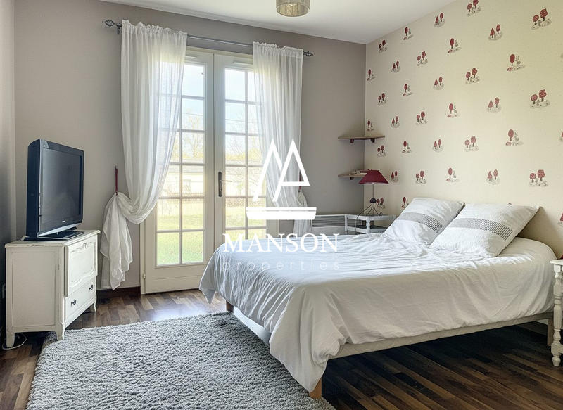 Maison - 180 m² - 6 pièces