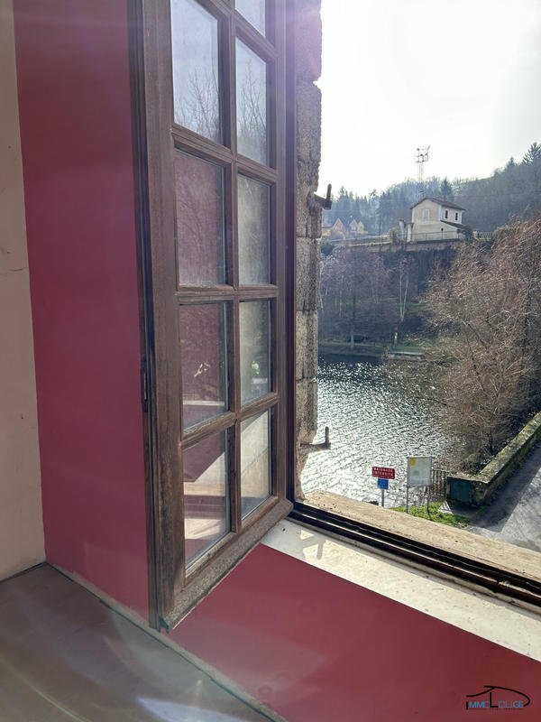 Maison ancienne - 210 m² - 7 pièces