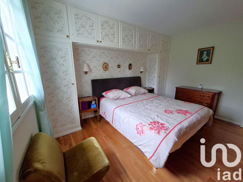 Maison - 222 m² - 6 pièces