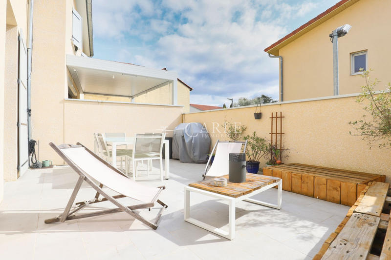 Appartement - 153 m² - 6 pièces