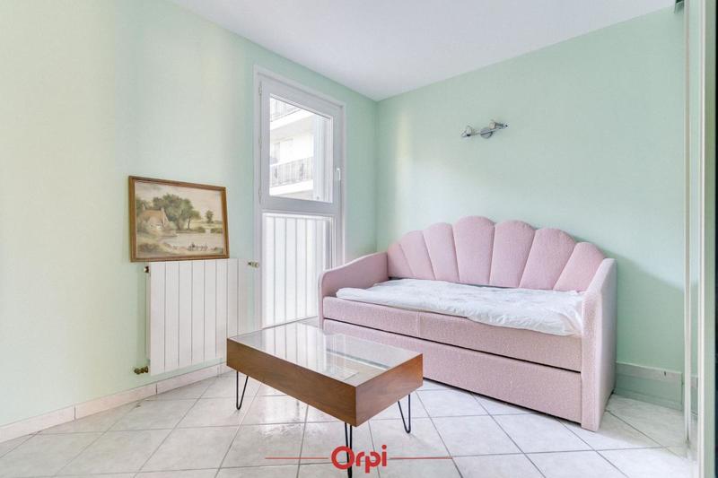 Appartement - 103 m² - 6 pièces