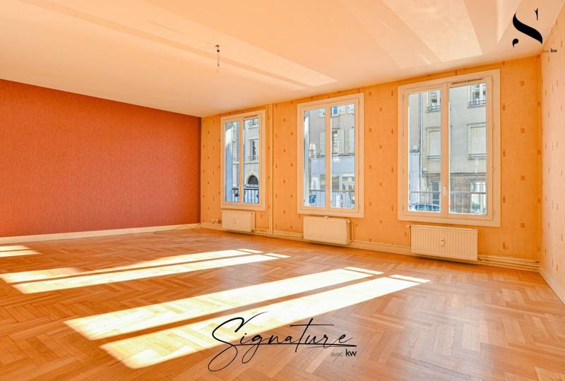 Appartement - 98 m² - 5 pièces