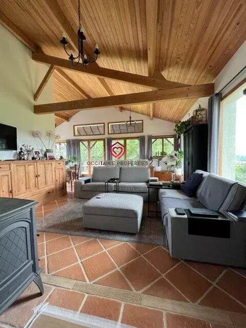 Maison - 173 m² - 7 pièces