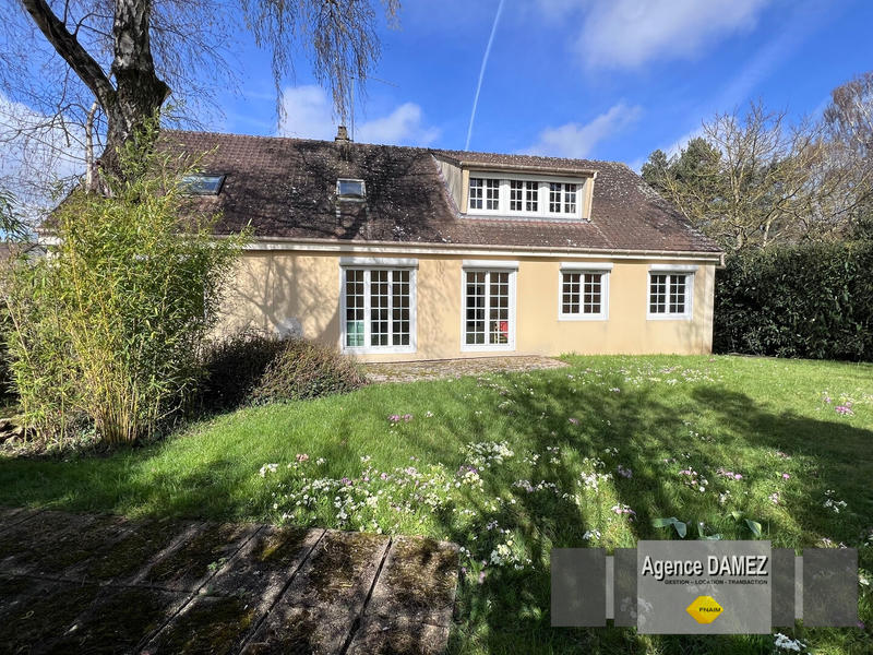 Maison - 200 m² - 9 pièces