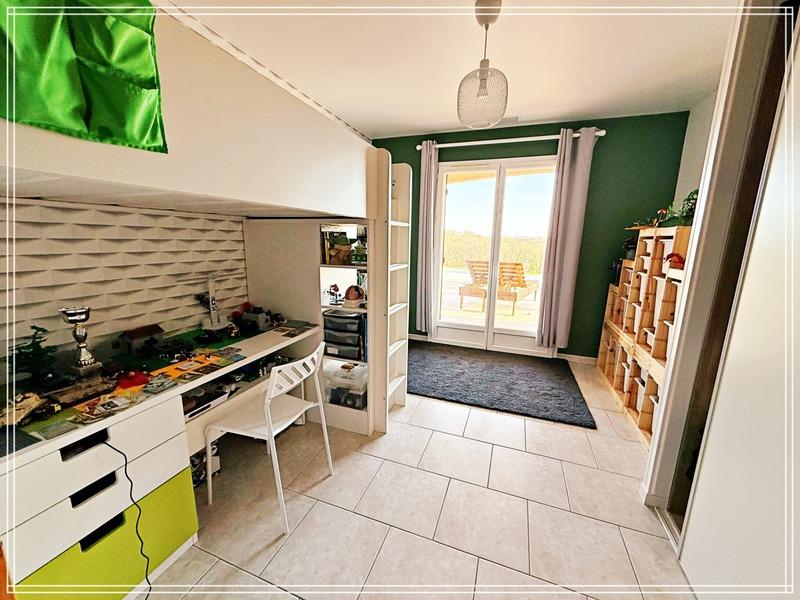 Maison - 220 m² - 7 pièces