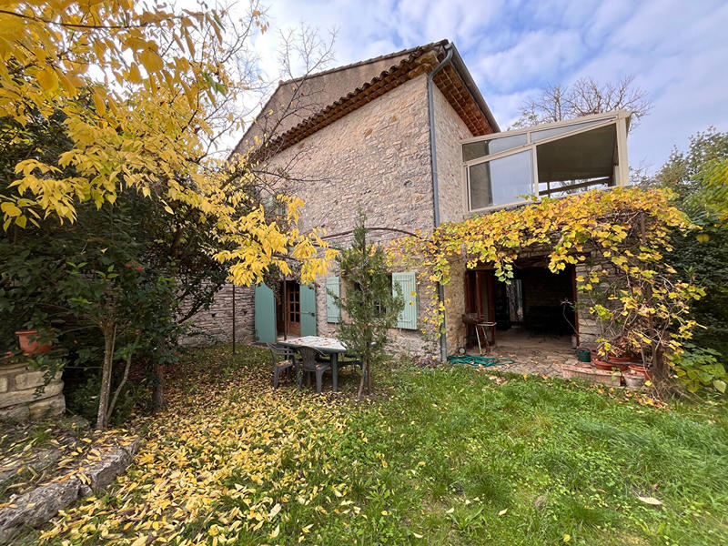 Maison - 427 m² - 10 pièces