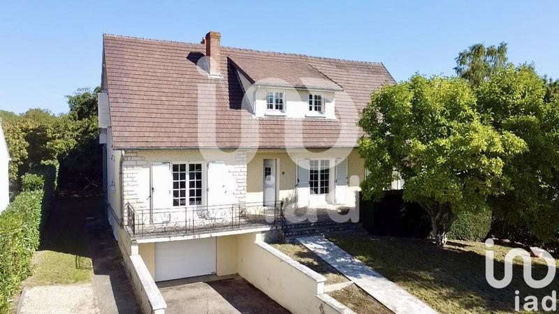 Maison - 217 m² - 8 pièces