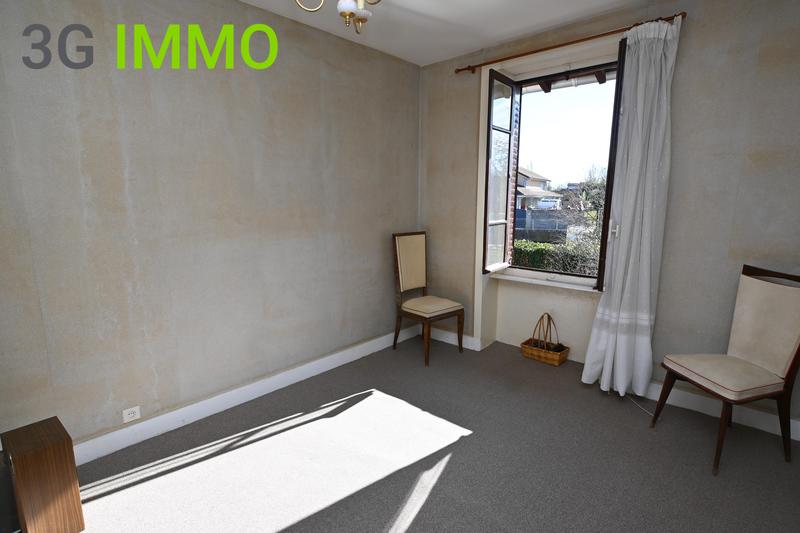 Maison jumelée - 86 m² - 4 pièces