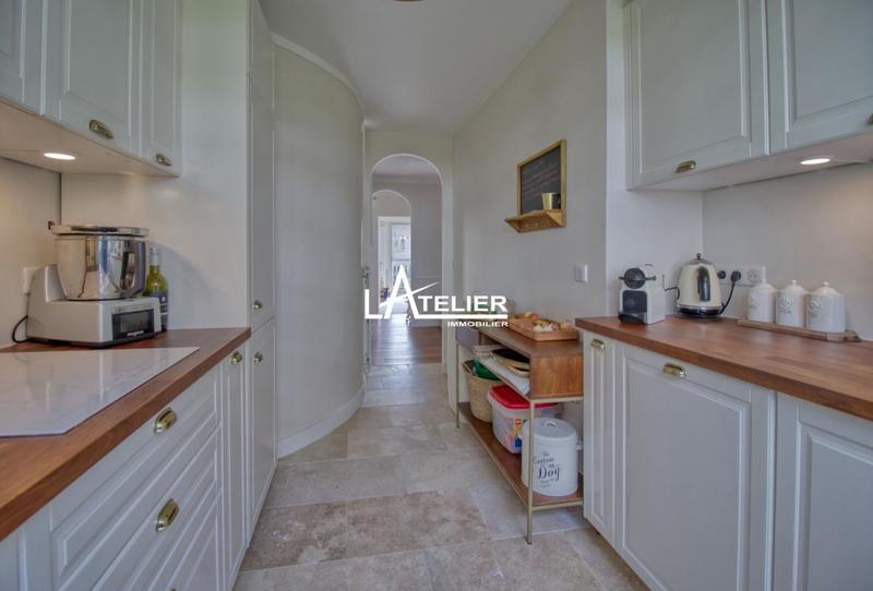 Appartement - 100 m² - 5 pièces