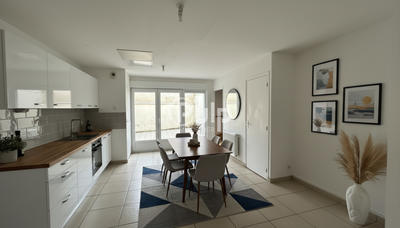 Maison - 85 m² - 5 pièces