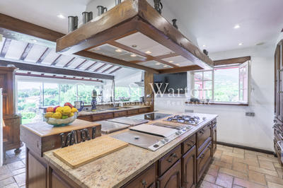 Villa - 250 m² - 7 pièces