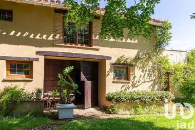 Maison - 370 m² - 8 pièces