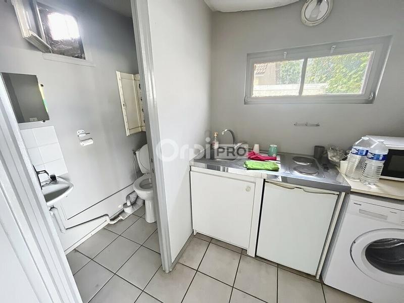 Local commercial - 551 m²