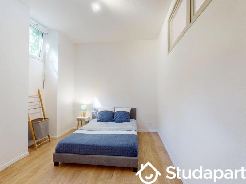 Chambre - 15 m² - 1 pièce