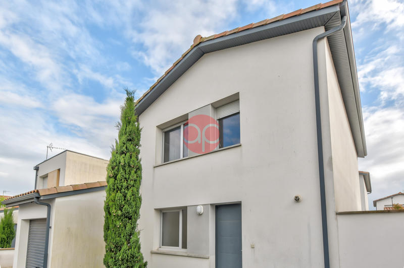 Maison - 92 m² - 4 pièces