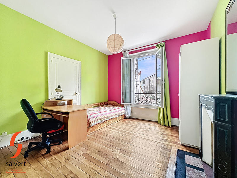 Maison - 255 m² - 9 pièces