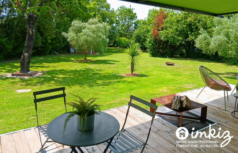 Maison - 252 m² - 8 pièces