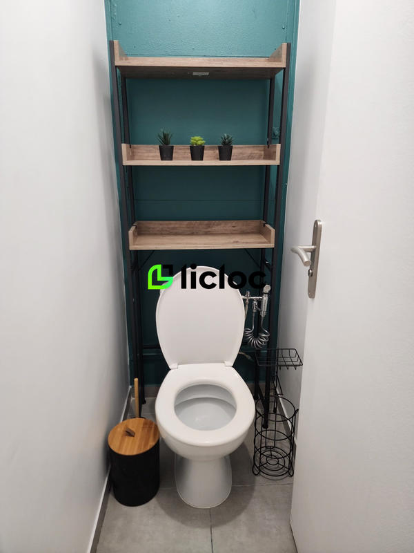 Appartement - 80 m² - 6 pièces