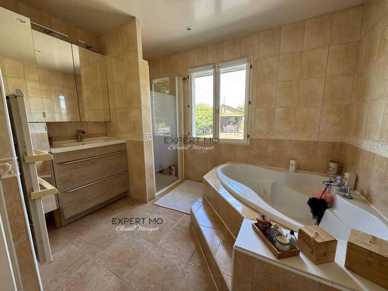 Maison - 137 m² - 6 pièces